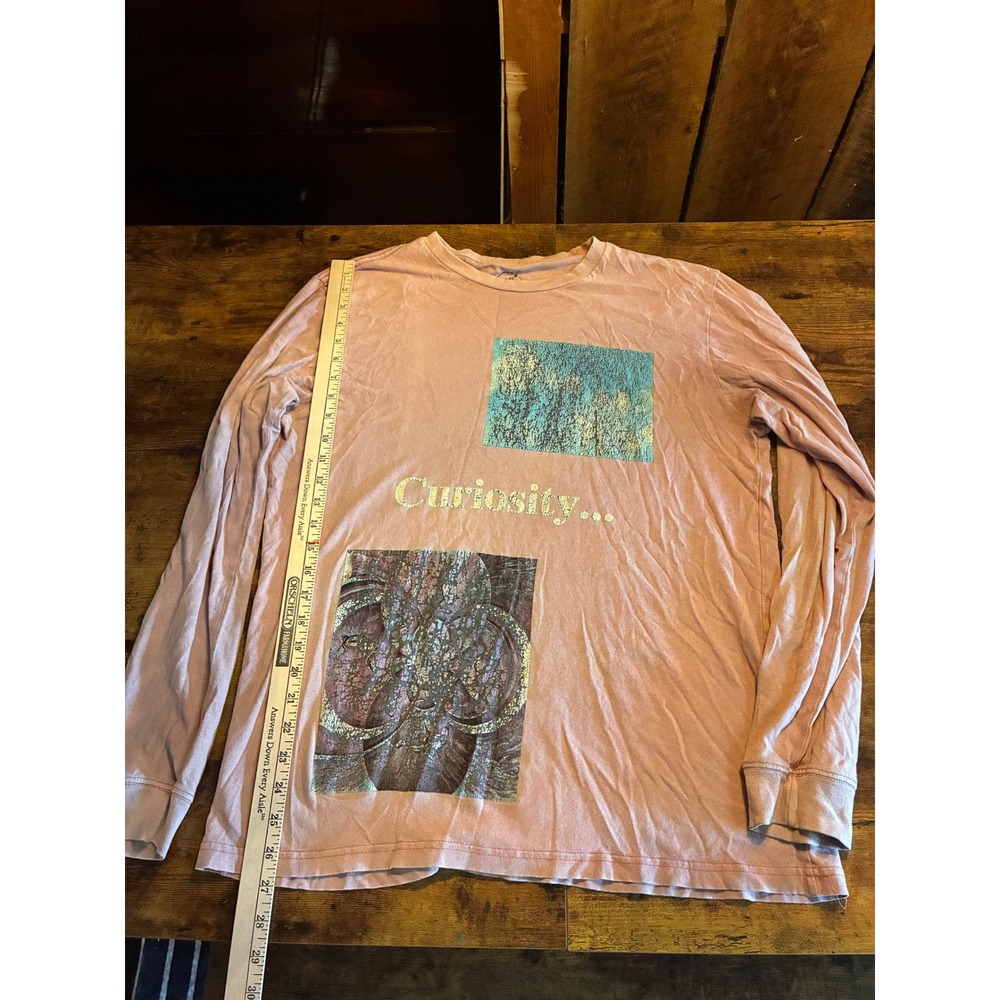 Neon Riot Graphic Tee Mens Large Pink Curiosity Human Nature Long Sleeve Shirt